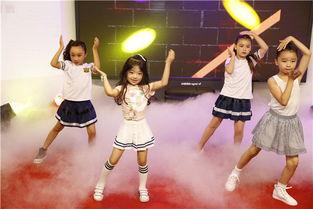 娱乐吃瓜酱麻袋舞,吃瓜群众纷纷跟风模仿  第3张